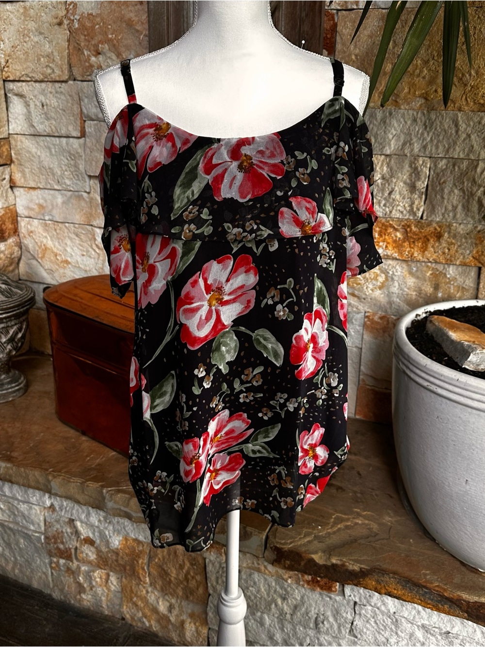 CAbi navy Floral Cold-Shoulder Camisole with Pink and Red Blooms